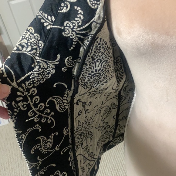 Beautifully fitted Cabi jacket - size 8 - Picture 5 of 13